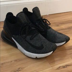 Nike Air 270 Black & Gray